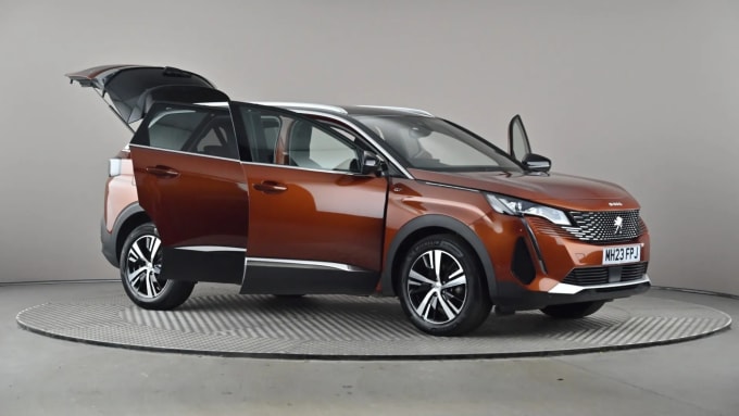 2023 Peugeot 5008