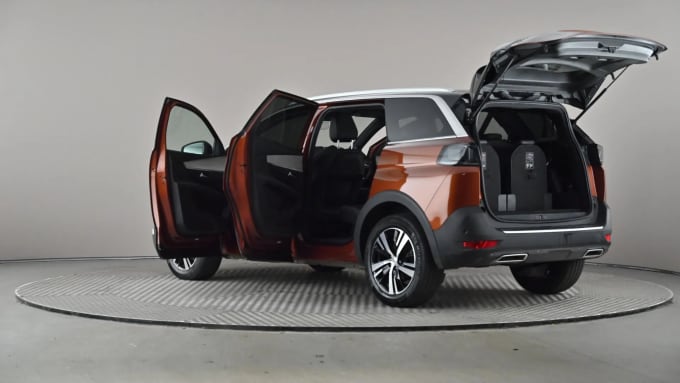 2023 Peugeot 5008