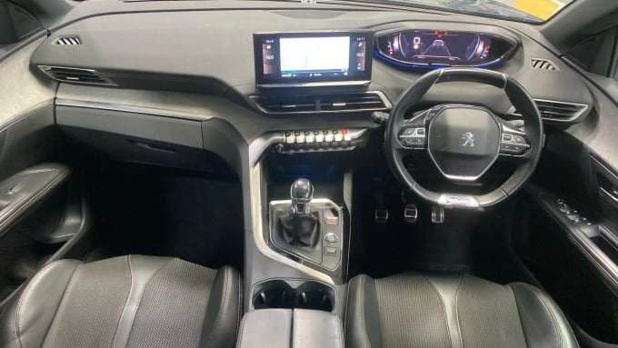 2022 Peugeot 5008