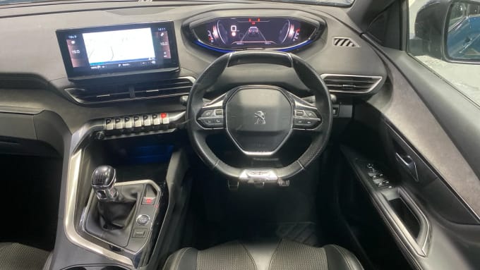 2022 Peugeot 5008