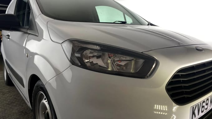 2019 Ford Transit Courier