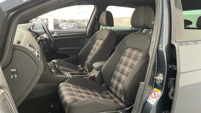 2020 Volkswagen Golf
