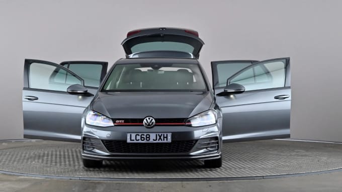 2018 Volkswagen Golf