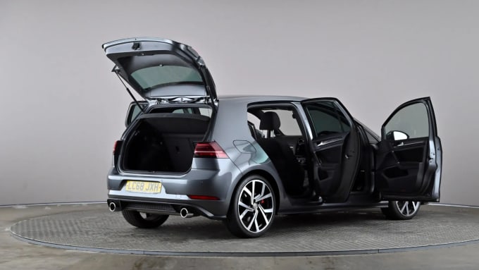2018 Volkswagen Golf