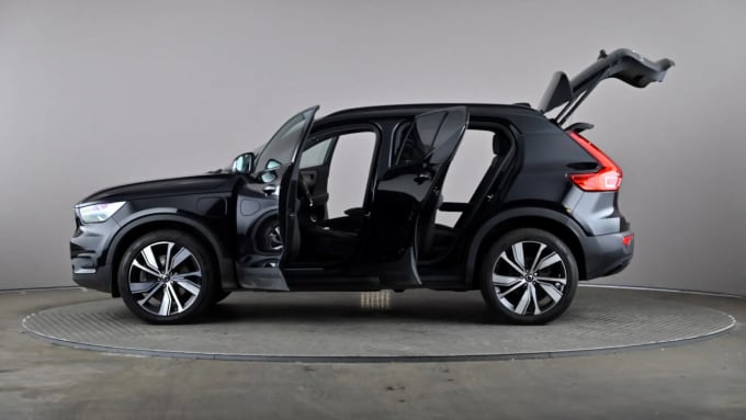 2022 Volvo Xc40