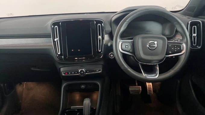 2022 Volvo Xc40