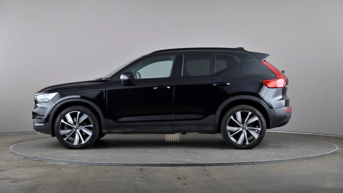 2022 Volvo Xc40