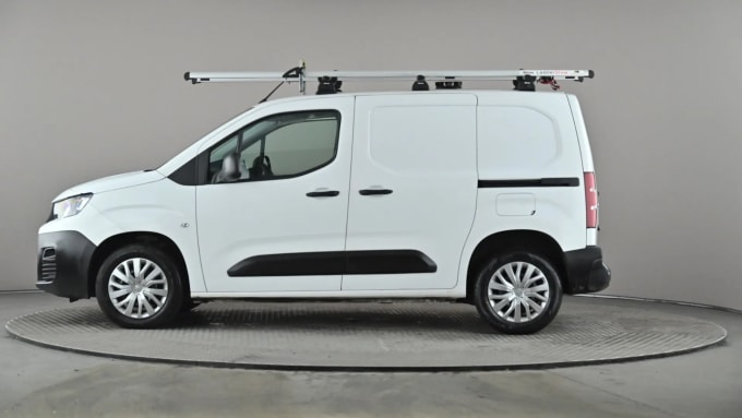 2021 Peugeot Partner