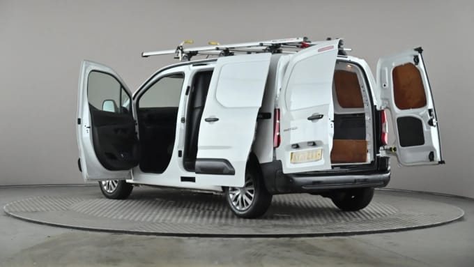 2021 Peugeot Partner