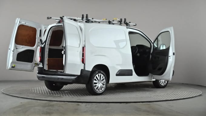 2021 Peugeot Partner