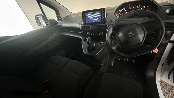 2021 Peugeot Partner