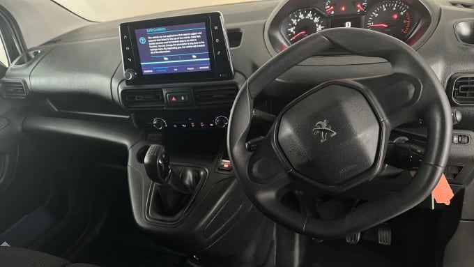 2021 Peugeot Partner
