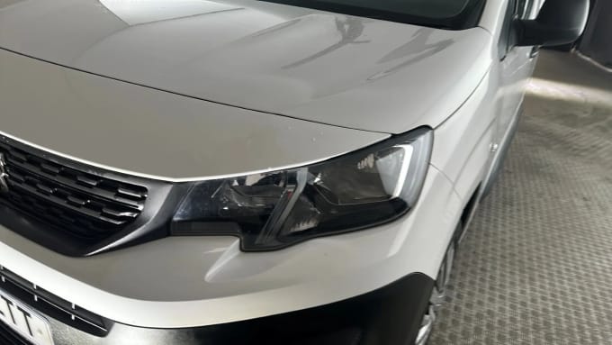 2021 Peugeot Partner