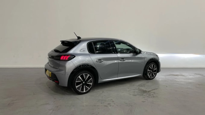 2021 Peugeot 208