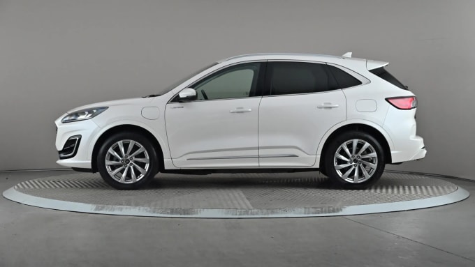 2022 Ford Kuga