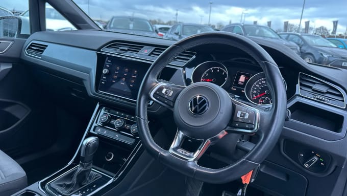 2022 Volkswagen Touran