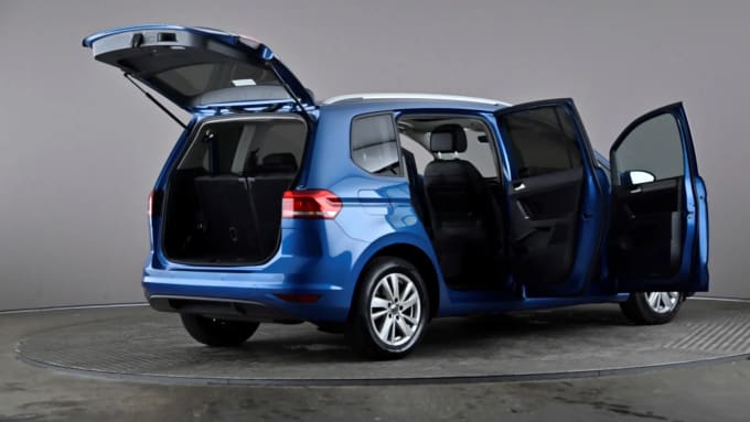 2021 Volkswagen Touran