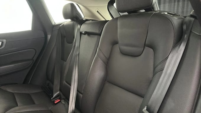 2022 Volvo Xc60