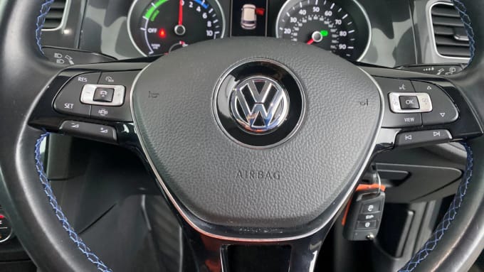 2019 Volkswagen Golf