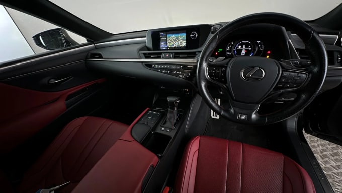 2020 Lexus Es