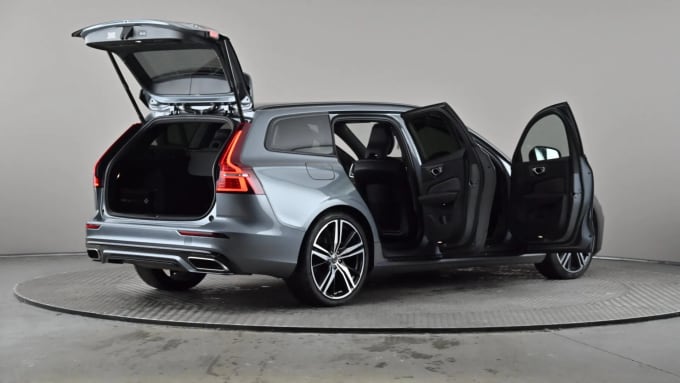 2020 Volvo V60