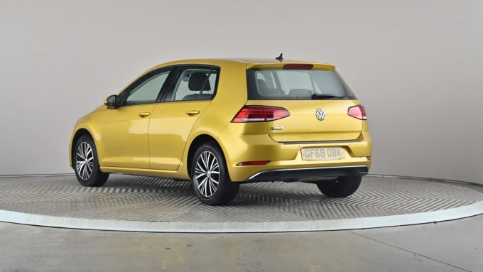 2018 Volkswagen Golf