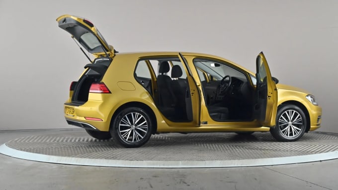 2018 Volkswagen Golf