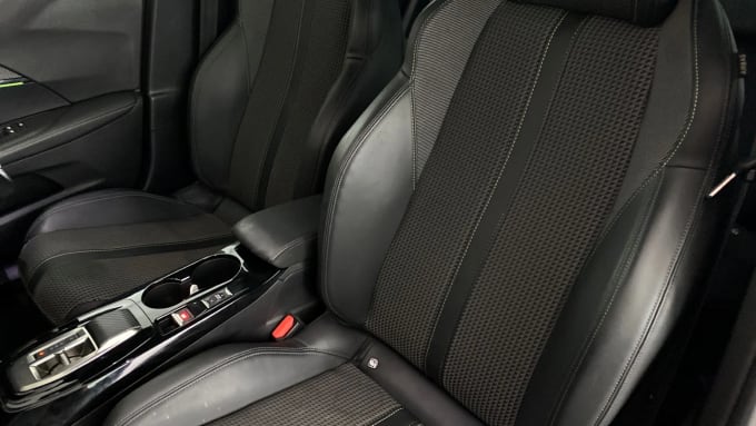 2023 Peugeot 2008