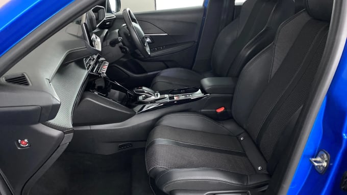 2022 Peugeot 208