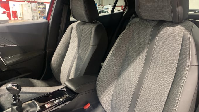 2024 Peugeot 2008