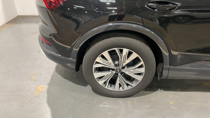 2022 Audi Q4