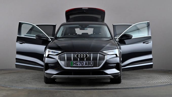 2021 Audi E-tron