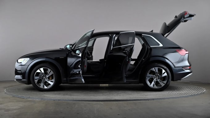 2021 Audi E-tron