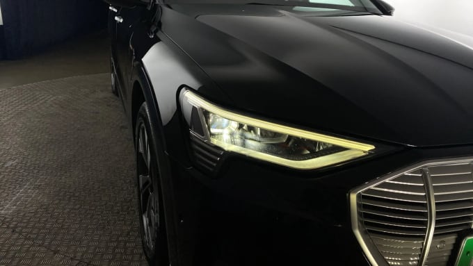 2021 Audi E-tron