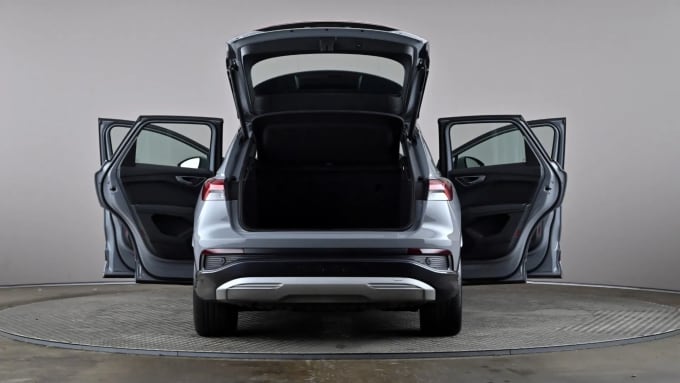 2022 Audi Q4