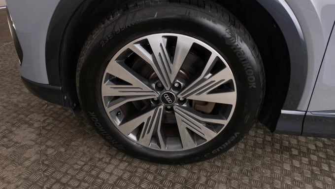 2022 Audi Q4