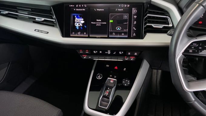 2022 Audi Q4