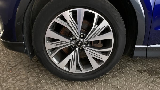 2022 Audi Q4