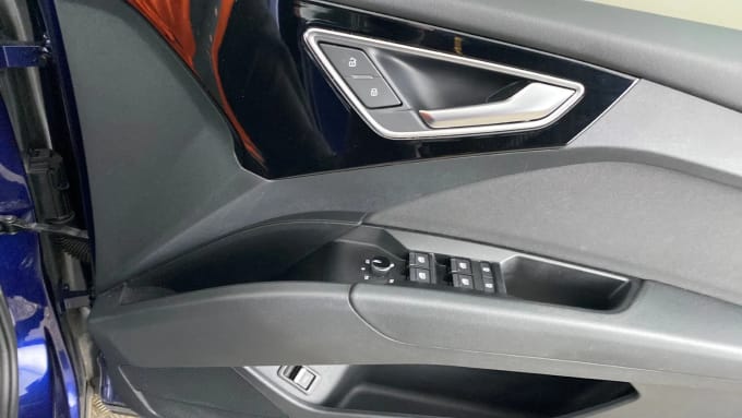 2022 Audi Q4