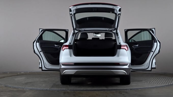 2022 Audi E-tron