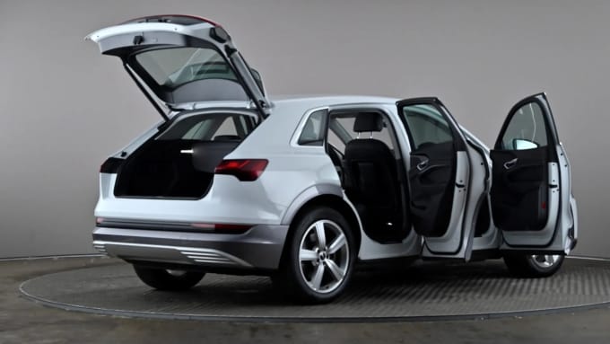 2022 Audi E-tron
