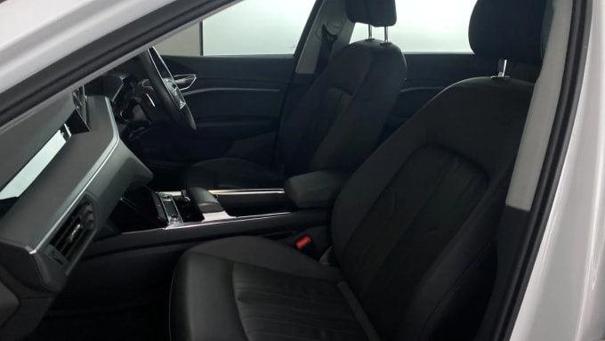 2022 Audi E-tron