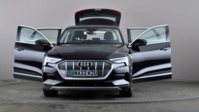 2022 Audi E-tron