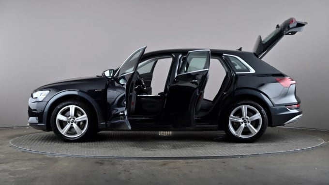 2022 Audi E-tron