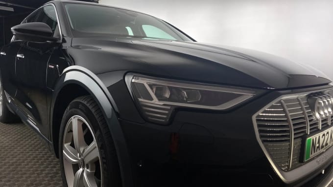 2022 Audi E-tron