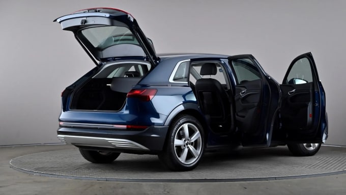 2022 Audi E-tron