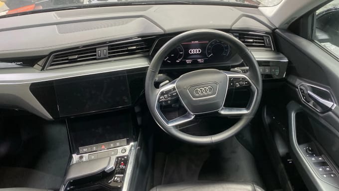 2022 Audi E-tron