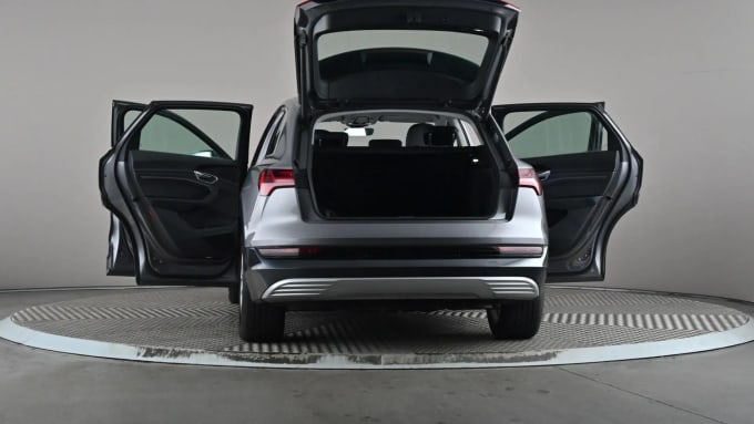2022 Audi E-tron