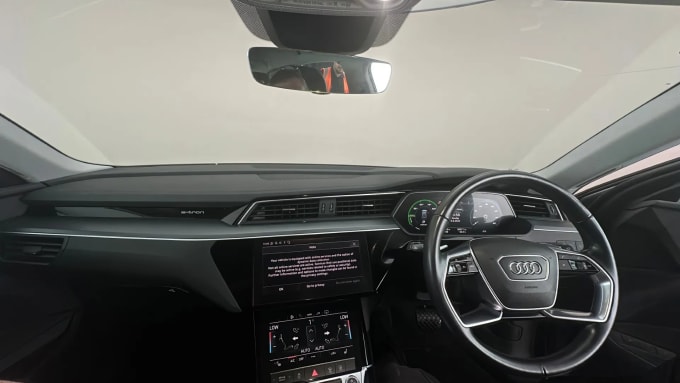 2022 Audi E-tron