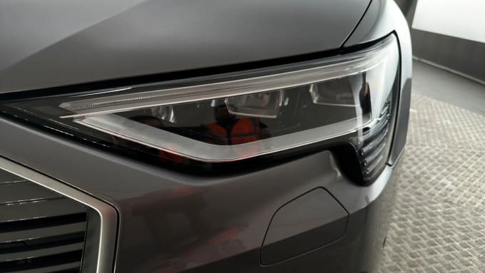 2022 Audi E-tron